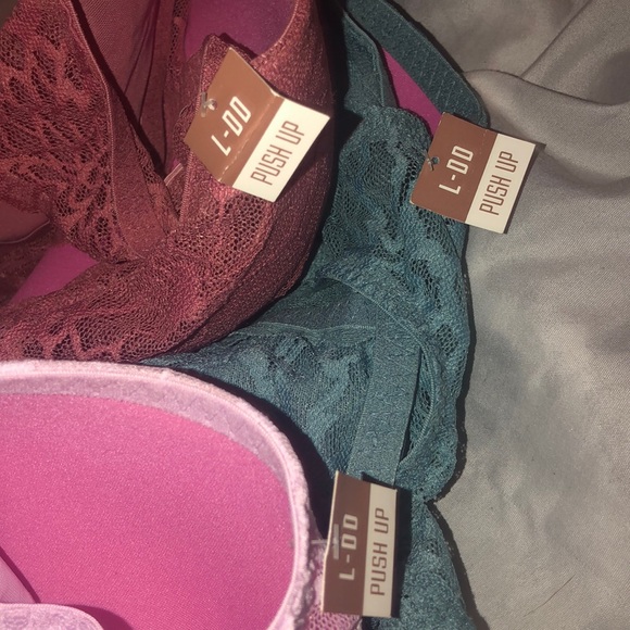 6 Victoria Secret Push-Up Bralettes - Picture 3 of 3